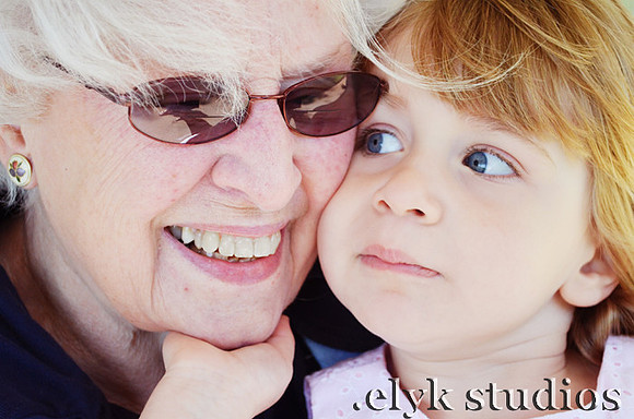 Family portrait by Elyk Studios Photography - Delaware photographer